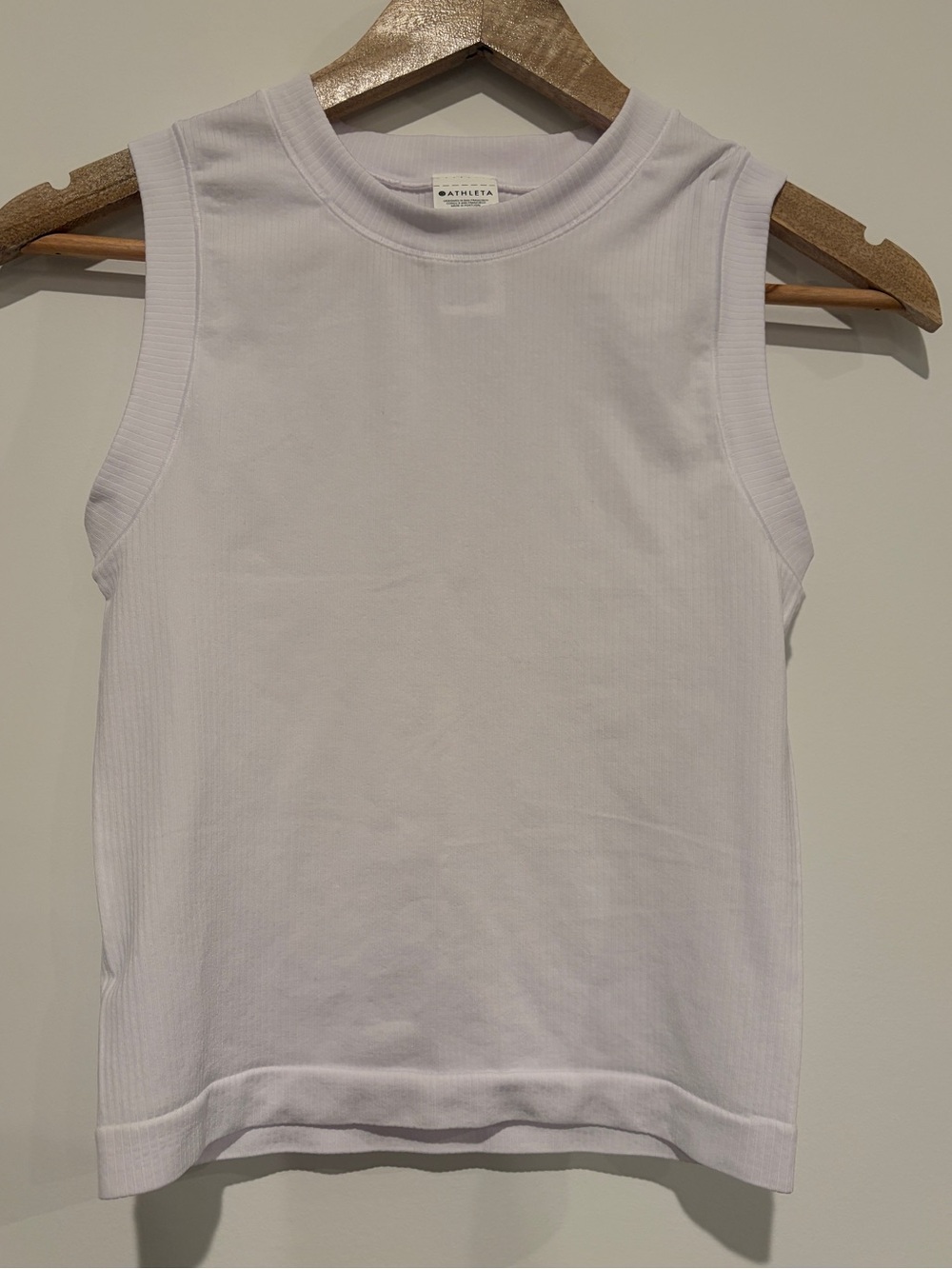 Athleta Small Bright White Renew Seamless Muscle Tank Top Ribbed High Crew Neck